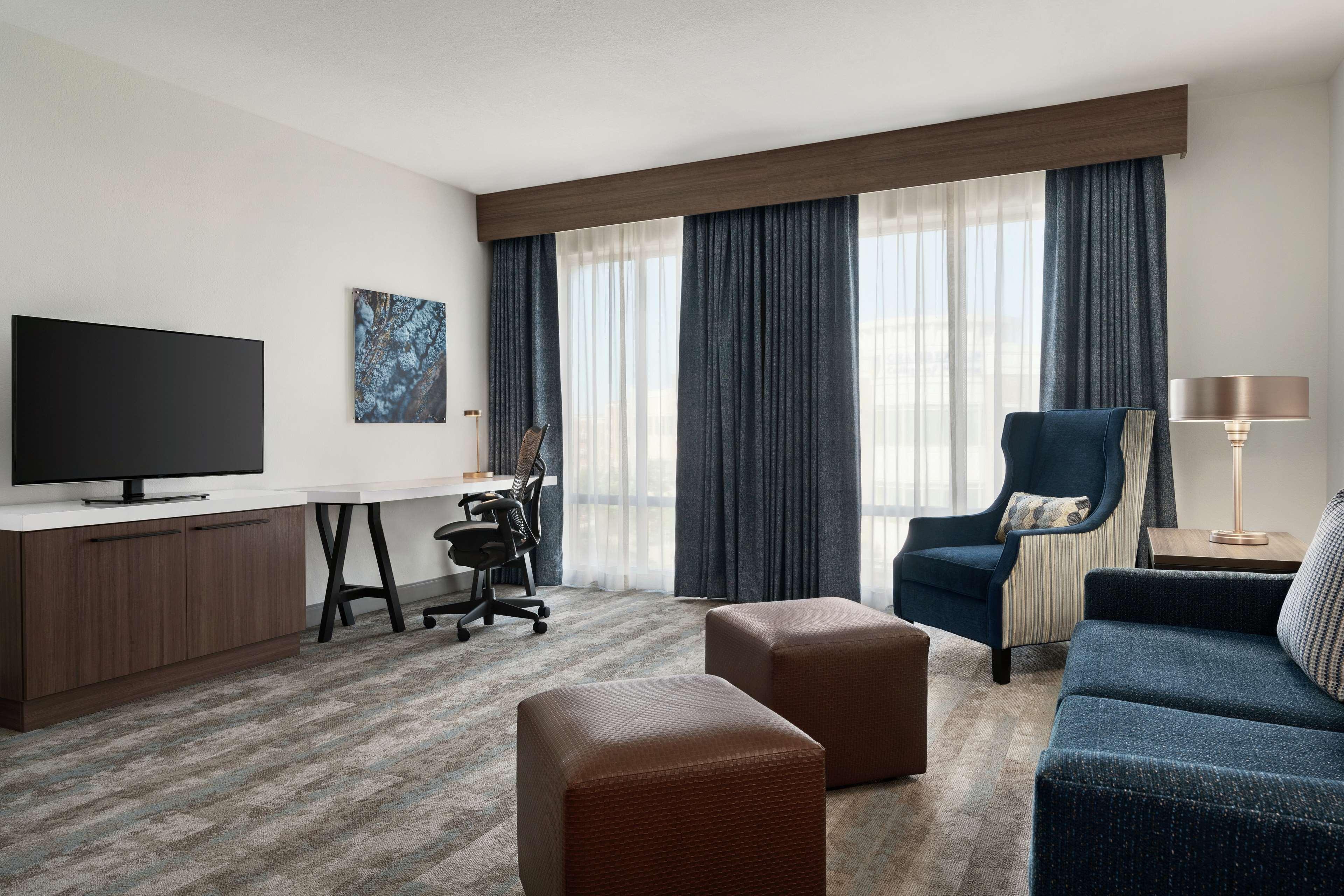 Hilton Garden Inn Charlotte/Ayrsley Exterior photo